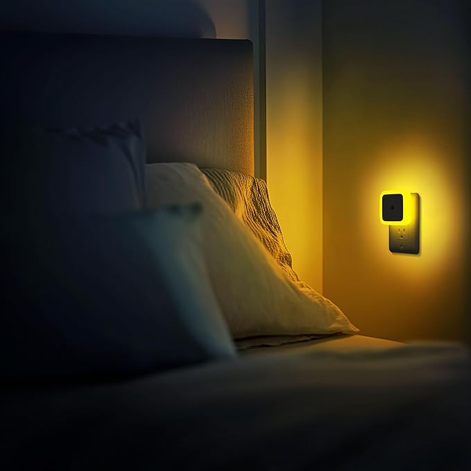 Sujeet Night Light, Night Lights Plug into Wall,Nightlight Plug in Night Light, Dusk to Dawn Night Lamp Led Night Lights for Adults Bedroom, Bathroom, Hallway (Amber)