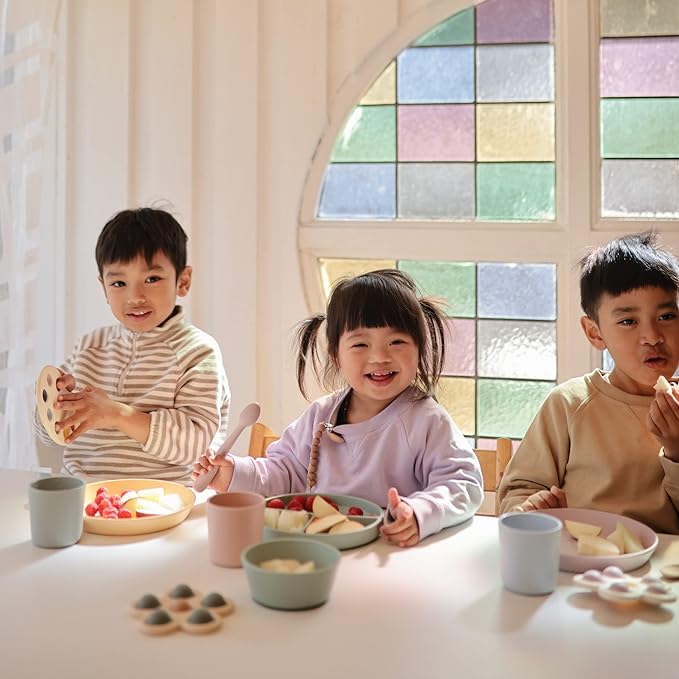 mushie Square Dinnerware Plates for Kids | Made in Denmark, Set of 2 (Ivory)