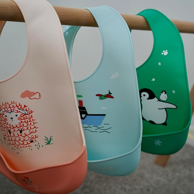 Silicone Baby Bibs Unisex, Self-Feeding, Catch-all Large Pocket, 6-48 months, BPA-Phthalate Free, w/Travel Case
