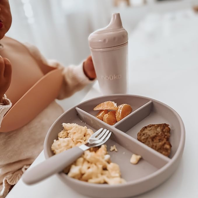 noüka Insulated and Non-Spill Sippy Cup | Leak Proof and Easy Grip | Keeps Drinks Hot or Cold | Soft Blush
