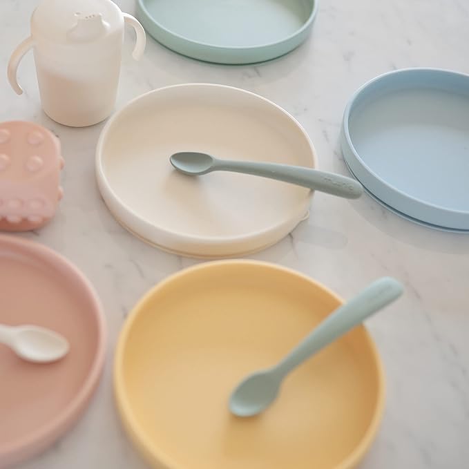 mushie Classic Silicone Suction Plate | BPA-Free Non-Slip Design (Soft Lilac)