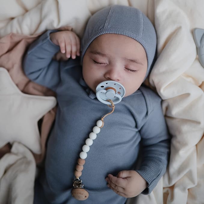 mushie 100% Silicone Baby Pacifier Clip BPA Free | Eva (White)