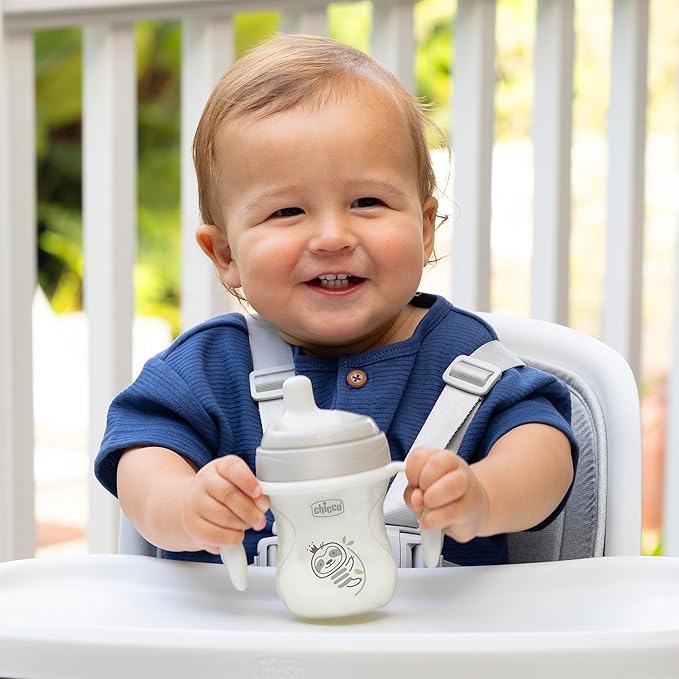 Chicco Semi-Soft Trainer with Bite-Resistant Spout and Spill-Free Lid 7oz. | Removable, Non-Slip Handles | Top-Rack Dishwasher Safe | Easy to Hold Ergonomic Indents | Grey | 6+ months