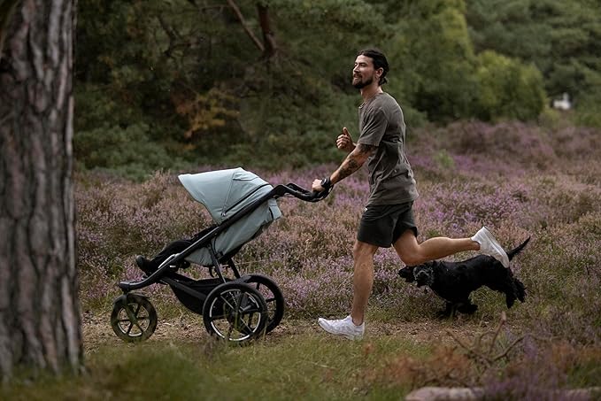 Thule Urban Glide 3 Single Child All-Terrain Stroller, Lightweight, Air-Filled Tires & Suspension, Integrated Hand Brake