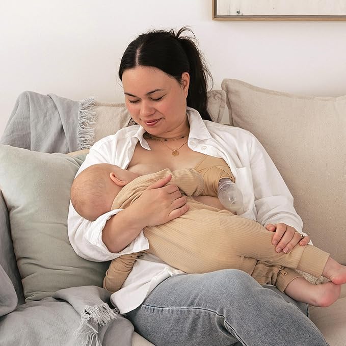 haakaa Manual Breast Pump Breastfeeding Pump with Food Grade Silicone Cap (Blush) 4oz/100ml