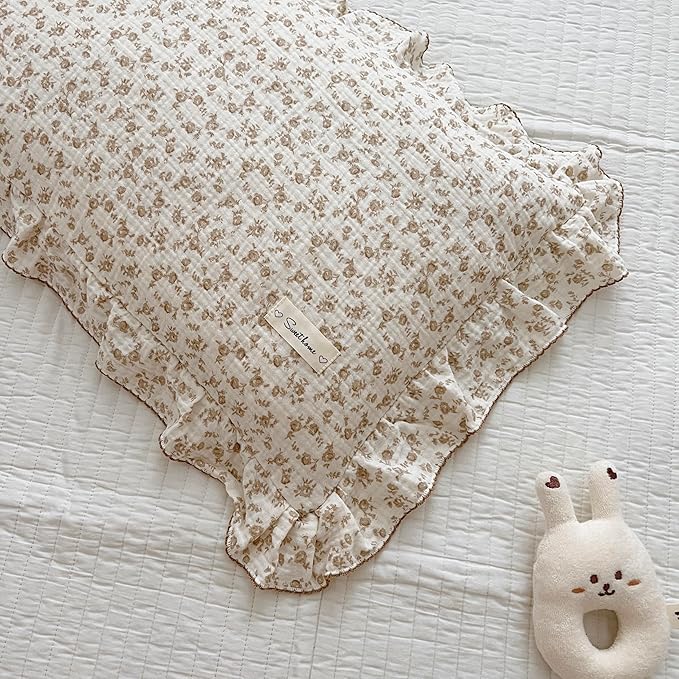 AOJIM Cotton Muslin Kids Toddler Pillowcase with Camellia Pattern Super Soft Baby Crib Pillowcase with Ruffle Edge, Machine Washable Floral Nursery Pillowcase for Boys Girls, Kids Room Decor, 26*20''